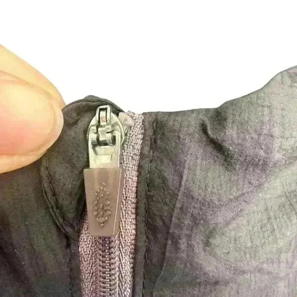 FP Movement Great Escape Run Windbreaker NWOT SMALL Black and Silver - Picture 4 of 9